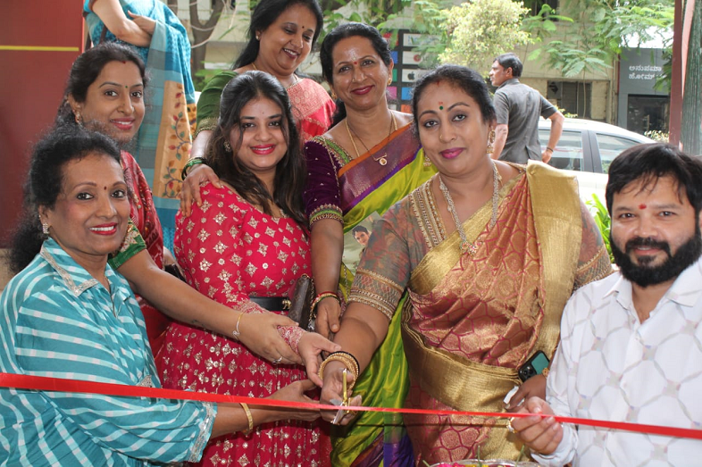 Kanchipuram Silk Saree Exhibition by Varahi Lakshmi silks (2)