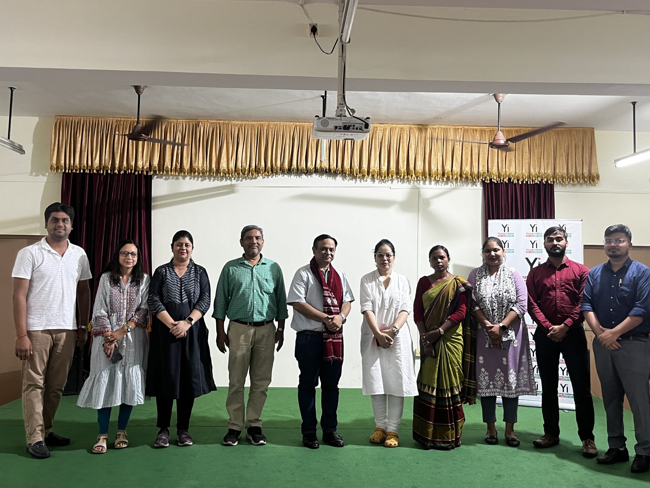 Dr. Saroj Dubey Delivers Inspiring Session on Mind Matters at XITE Gamharia (2)